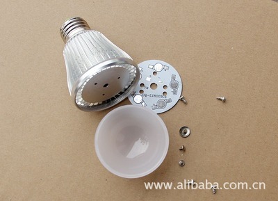 热销中的G60鳍片球泡灯外壳 品质与工艺的双重展现